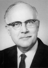 Gail Sellers Young Jr., 33rd MAA President