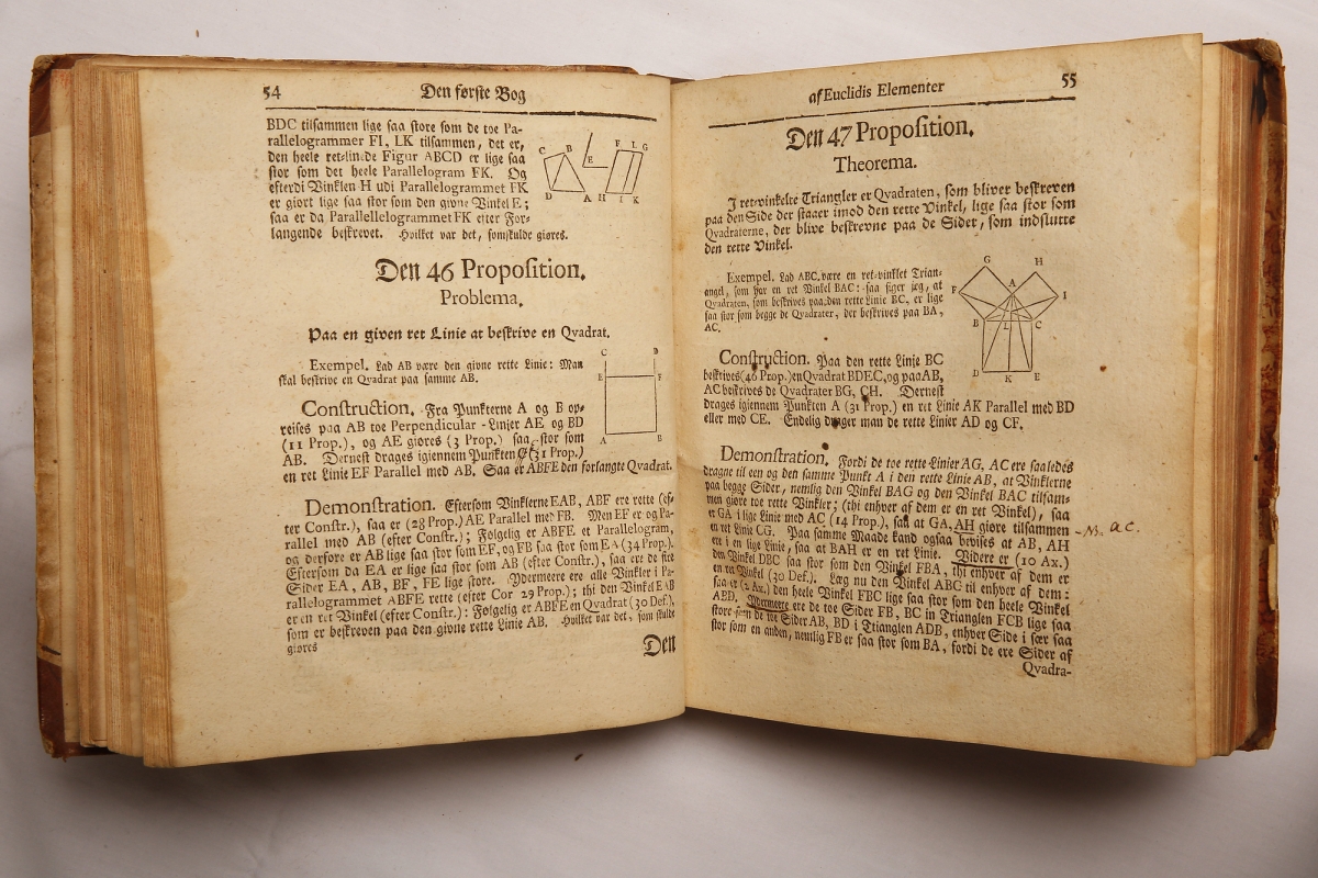 Pages 54-55 from Ziegenbalg's 1744 Danish translation of Euclid's Elements.